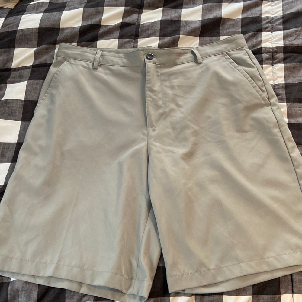 IZod Mens Golf Shorts